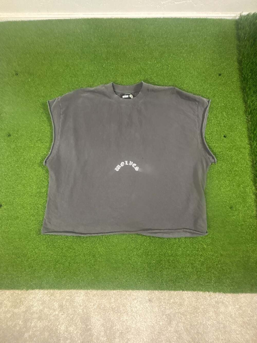 Darc Sport The Batman Wolves Forever Sleeveless T-Shirt Size L Gray